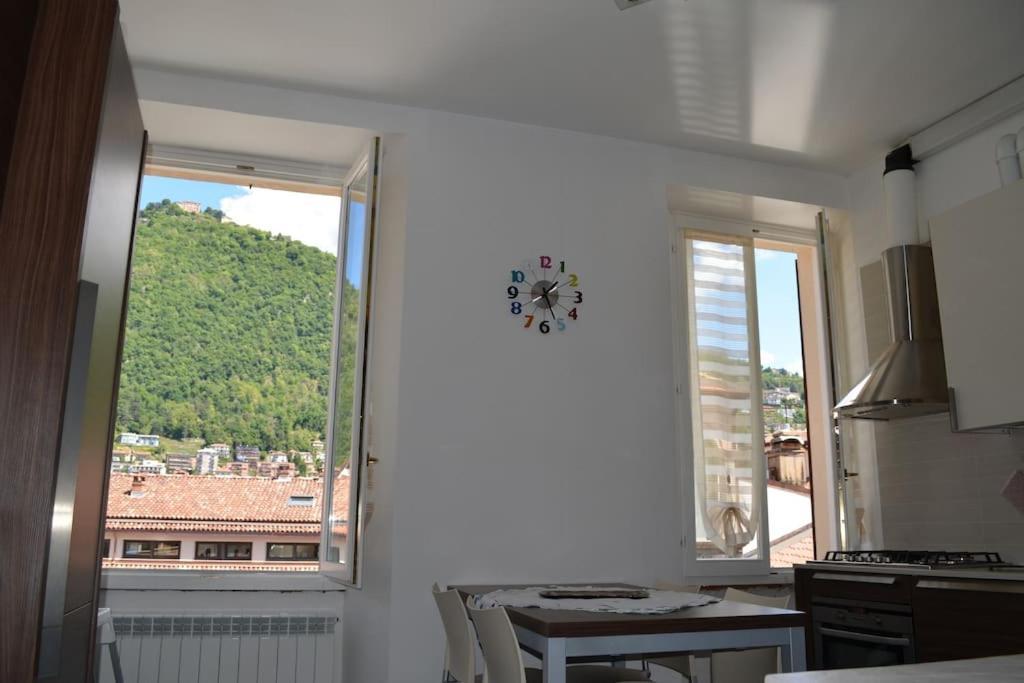 Magnifico Appartamento Centro Como - Rusconi 33 Zewnętrze zdjęcie